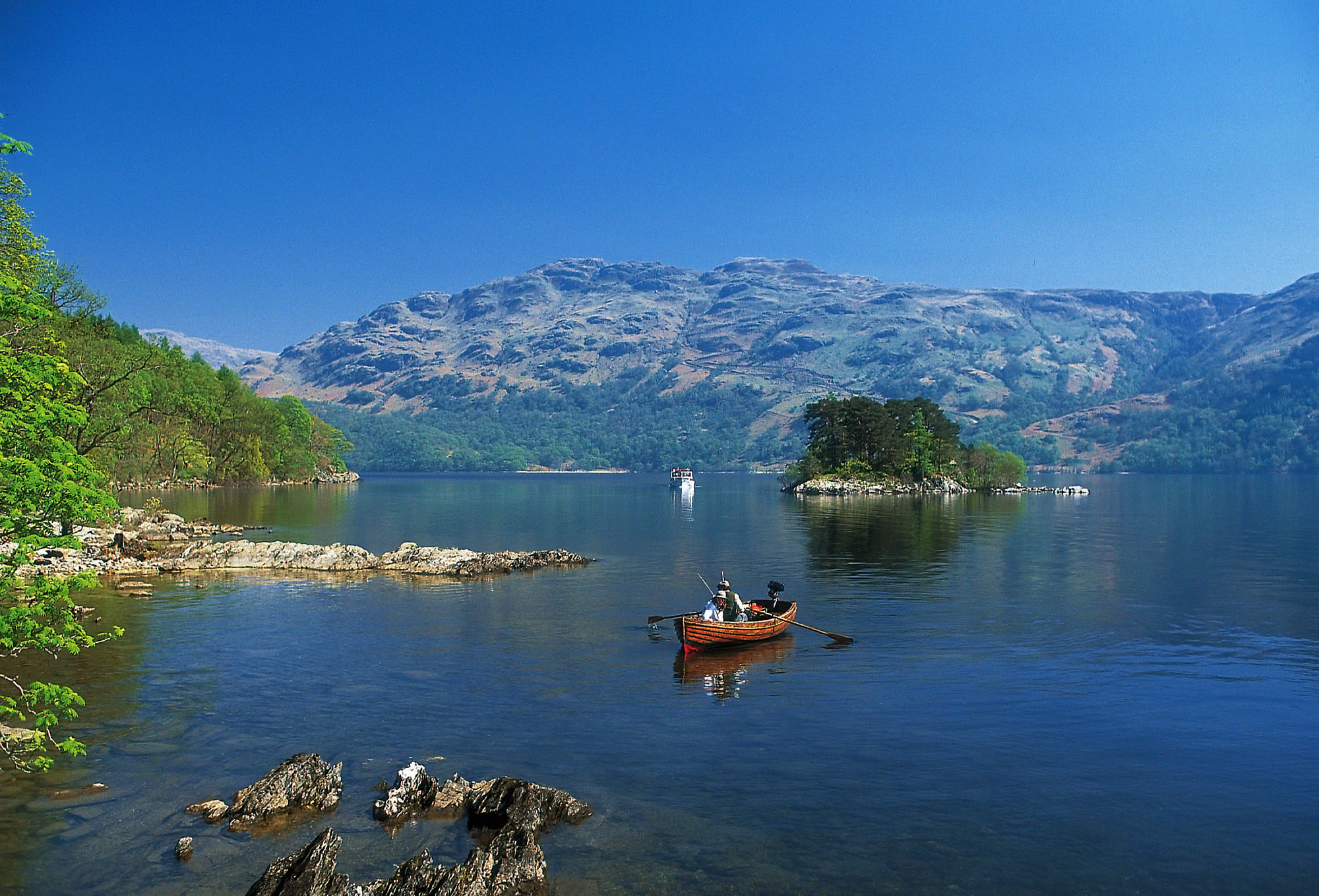 Loch Lomond boating holidays