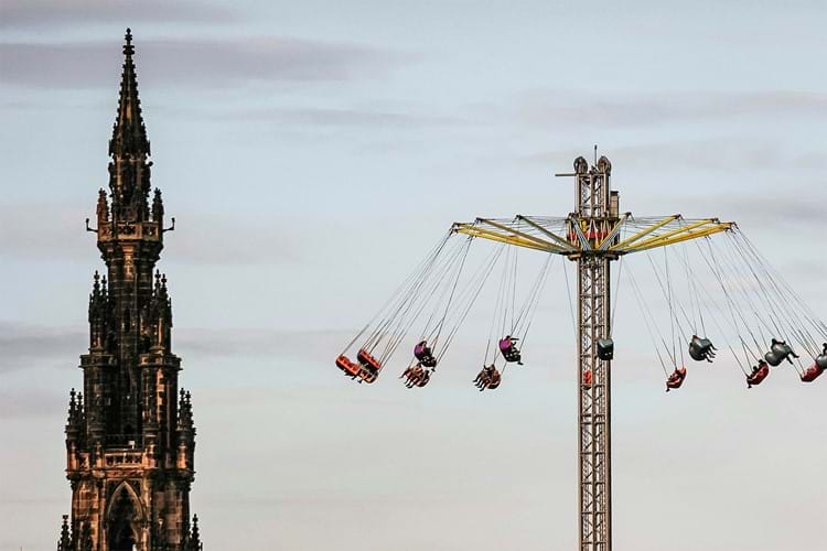 Scott Monument and Star Flyer ride